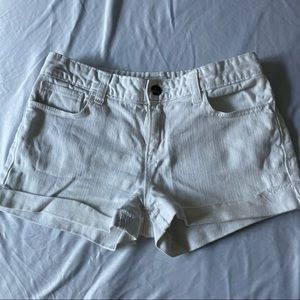 white old navy jean shorts